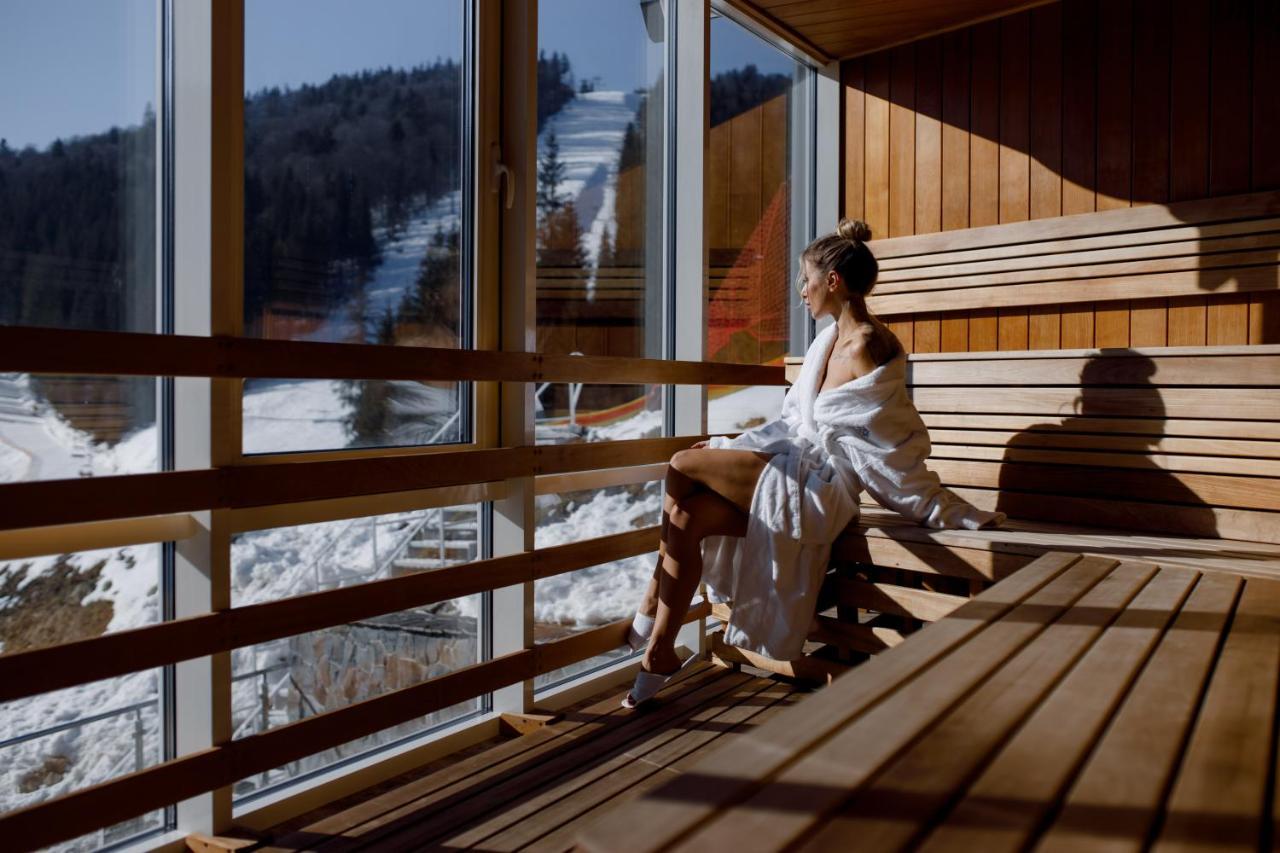 Chevalier Hotel & Spa Bukovel Exteriör bild