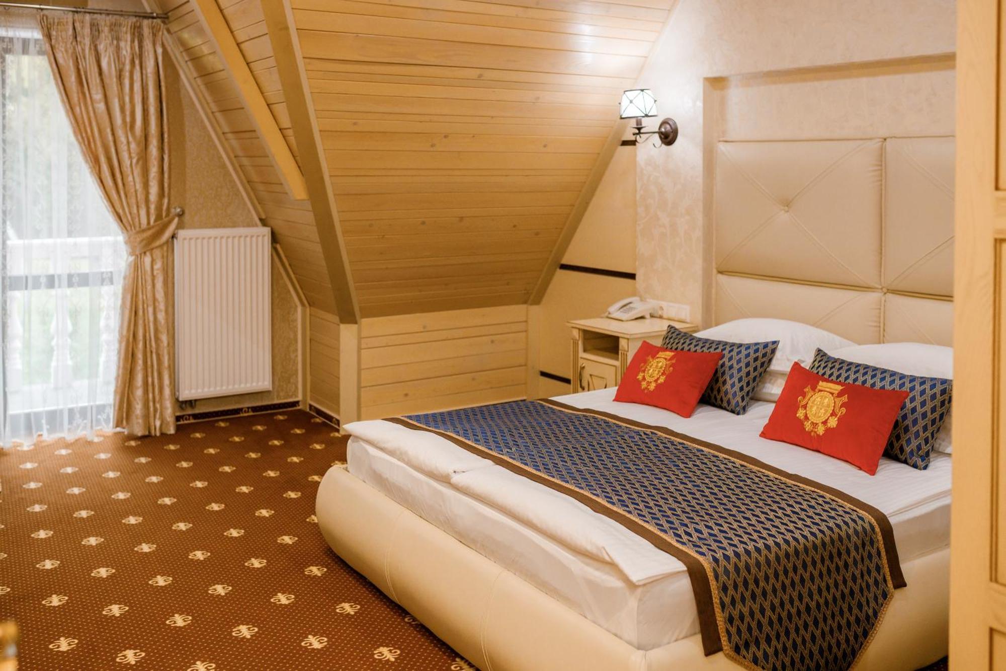 Chevalier Hotel & Spa Bukovel Exteriör bild