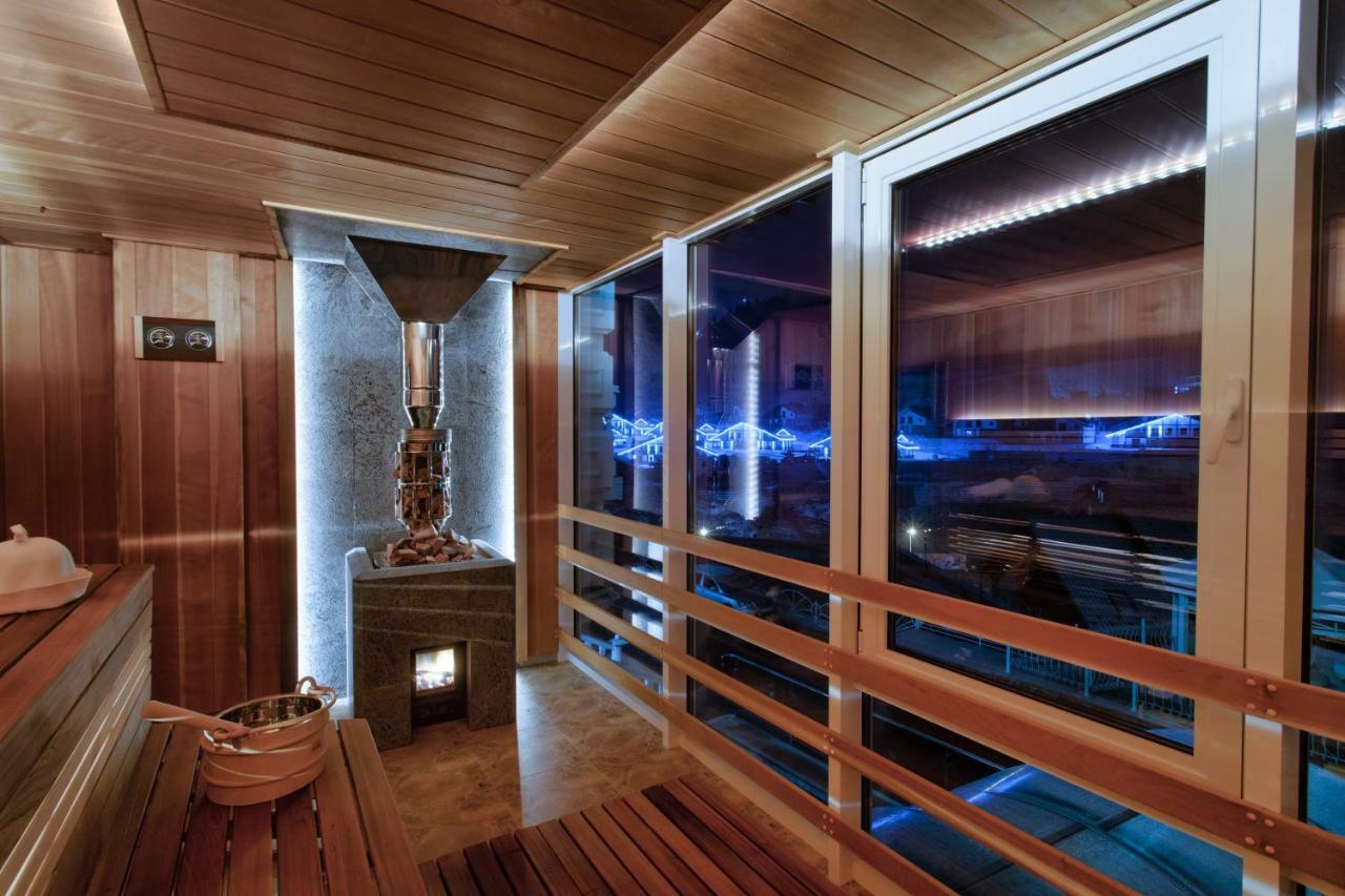 Chevalier Hotel & Spa Bukovel Exteriör bild